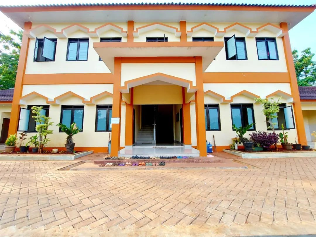 Selayang Pandang